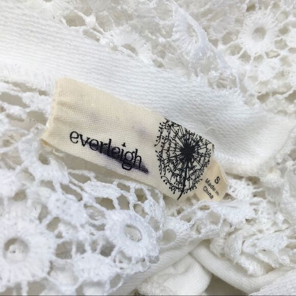 Lace Shoulder Top (C2) - Picture 3 of 8